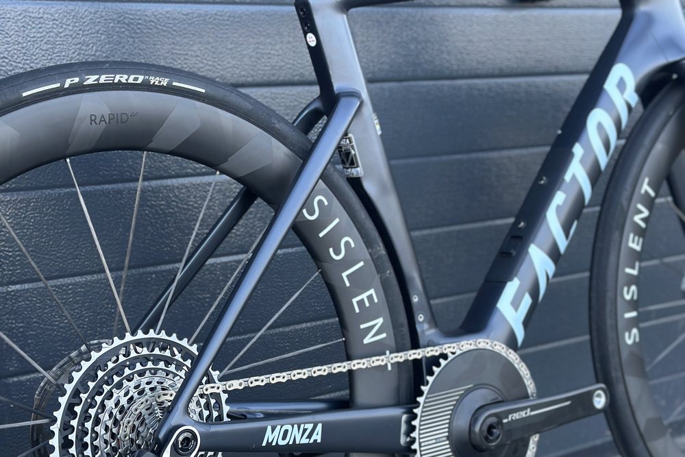 Napęd SRAM Red E1 XPLR w Factor Monza, detal